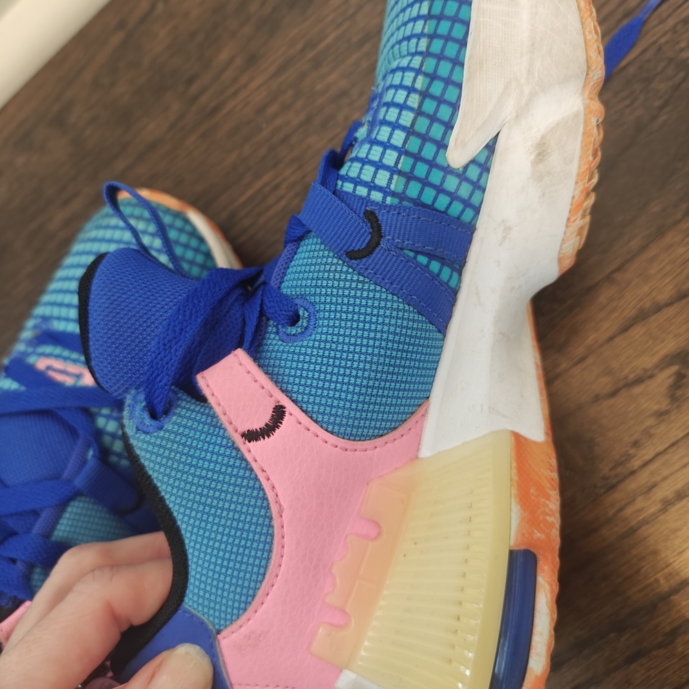 Nike LeBron Witness - Picture 5 of 8